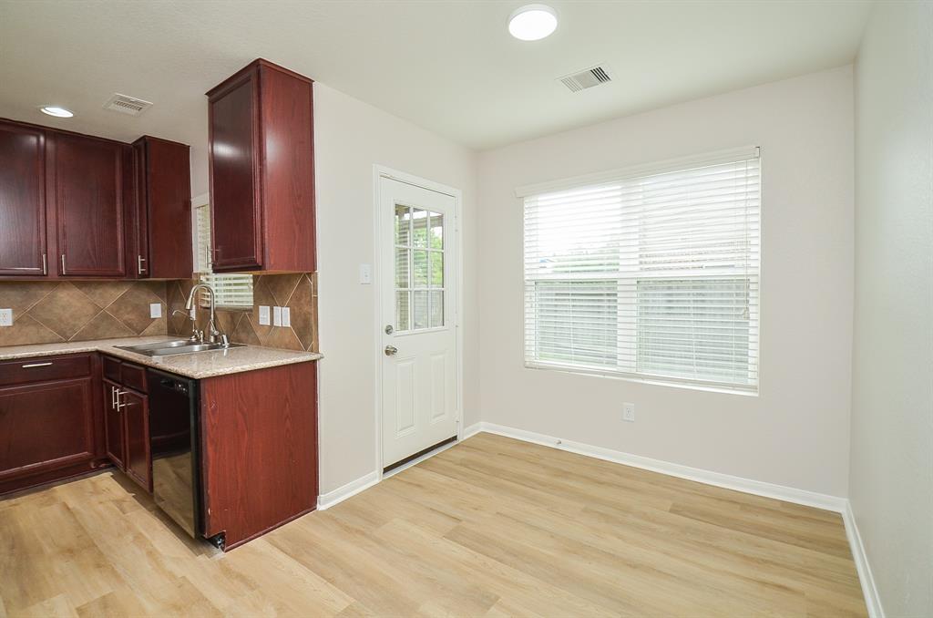 15218 Taos Creek Court, Cypress, Texas image 9