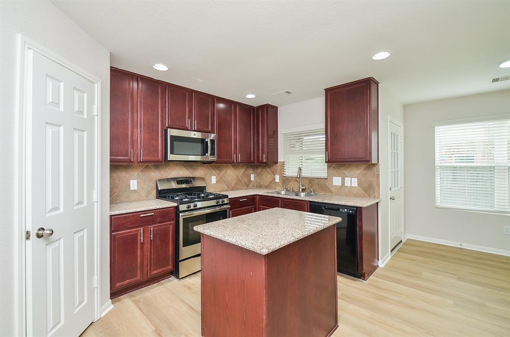 15218 Taos Creek Court, Cypress, Texas image 7