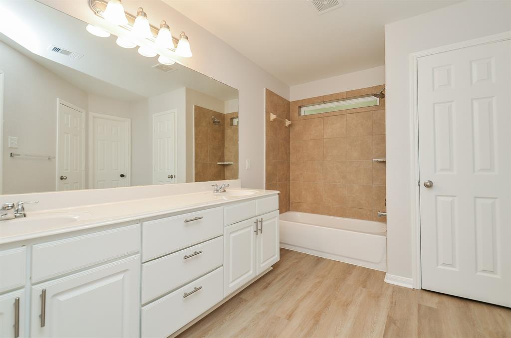15218 Taos Creek Court, Cypress, Texas image 17