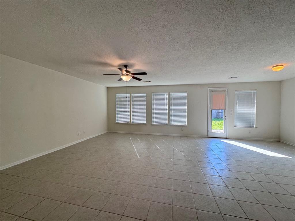 8011 Cheyenne Hills Trail, Richmond, Texas image 3