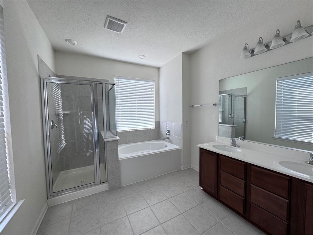 8011 Cheyenne Hills Trail, Richmond, Texas image 11