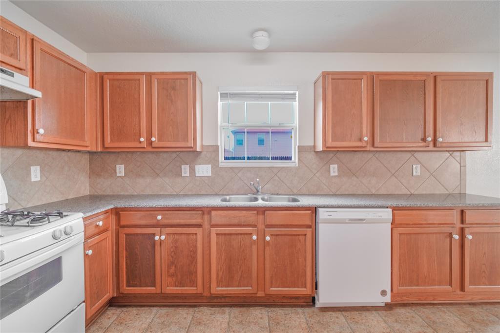 20754 Cypress Crescent Lane, Cypress, Texas image 6