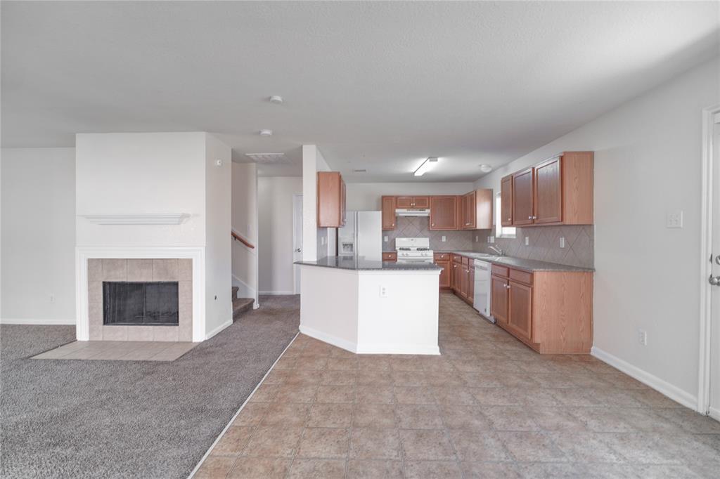 20754 Cypress Crescent Lane, Cypress, Texas image 2
