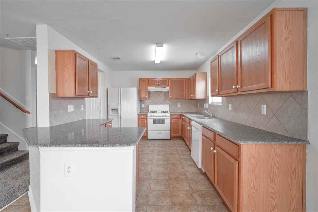 20754 Cypress Crescent Lane, Cypress, Texas image 5