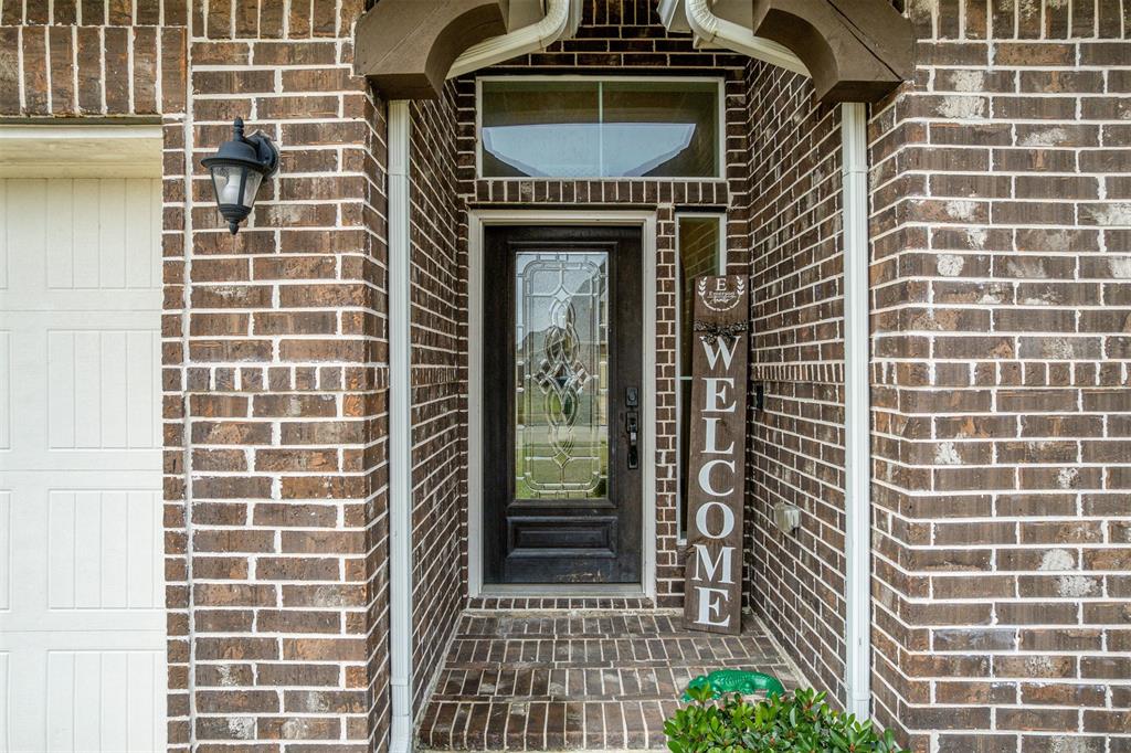 214 San Bernard Drive, Baytown, Texas image 9