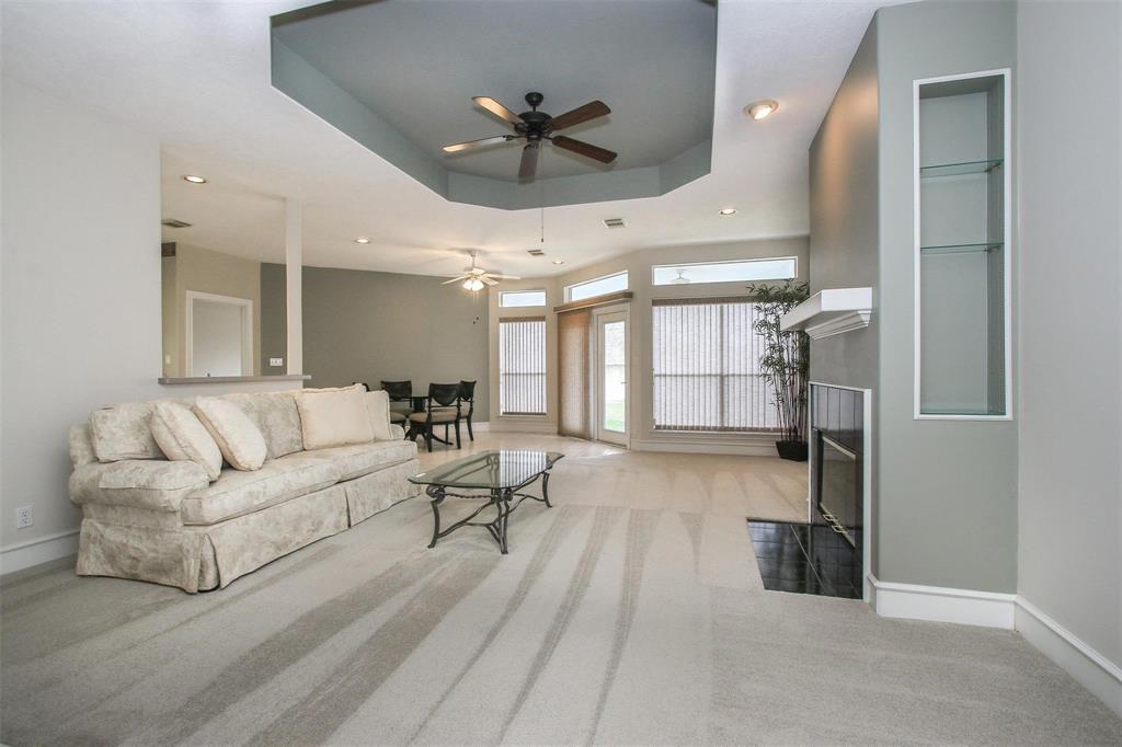 171 April Cove