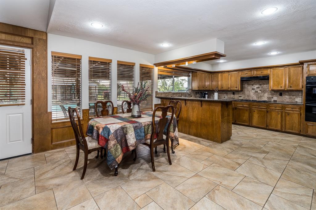 18107 W Cypress Hill Circle, Cypress, Texas image 11