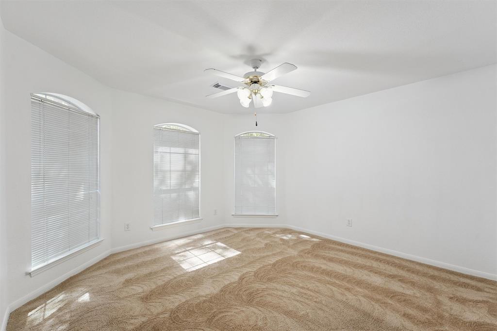 86 Genesee Ridge Drive