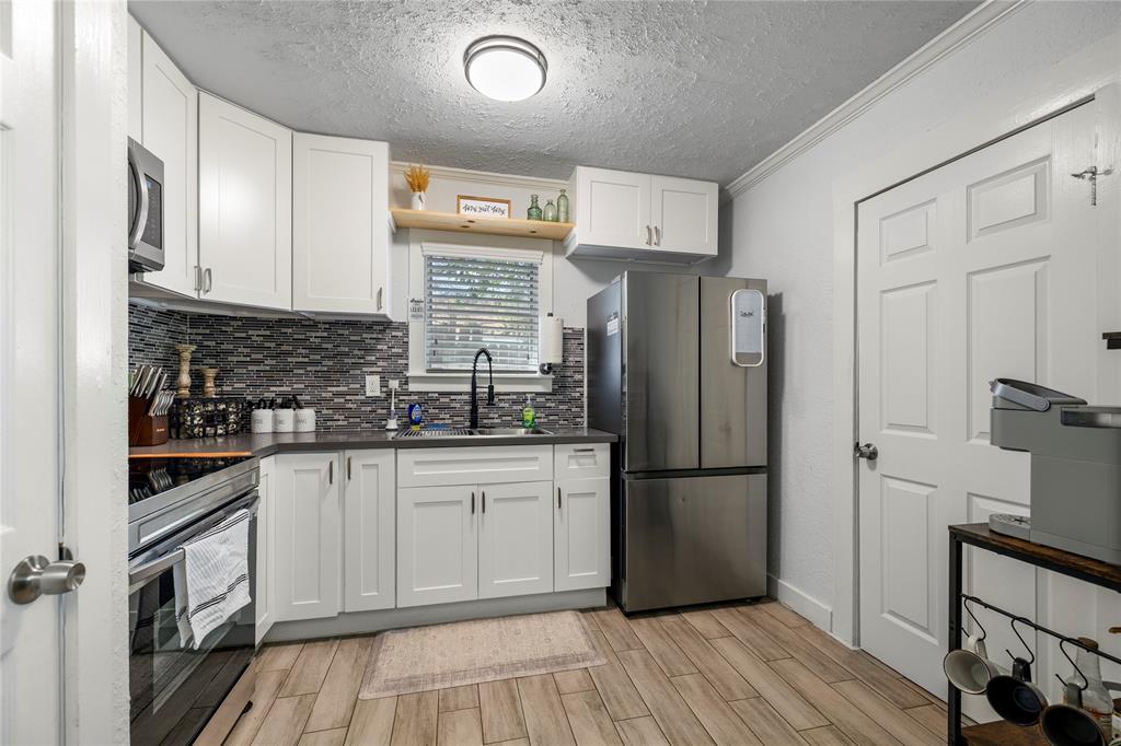 206 Murray Street, Conroe, Texas image 19