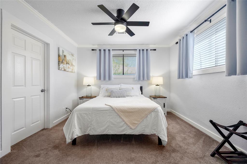206 Murray Street, Conroe, Texas image 11