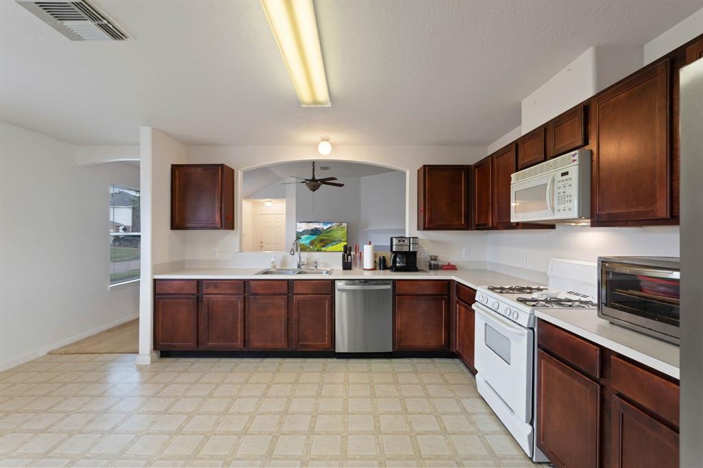 6731 Wellington Meadows Drive