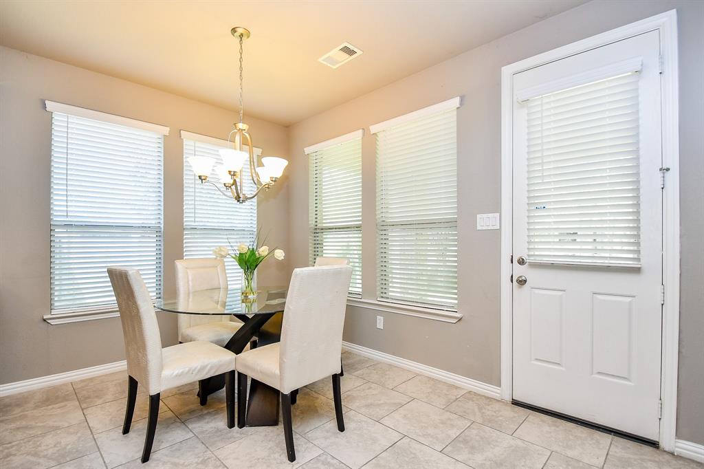 5302 Handbrook Drive, Houston, Texas image 27