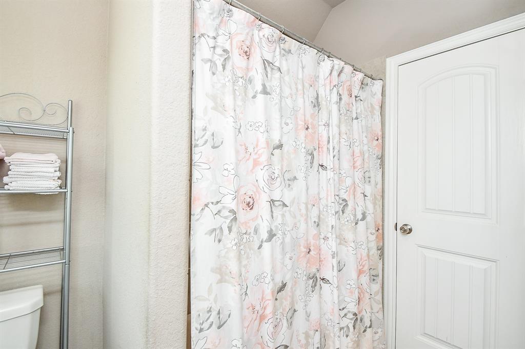 5302 Handbrook Drive, Houston, Texas image 20