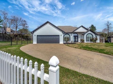 A home in Lufkin