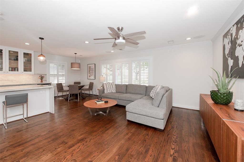 1403 Chantilly Lane, Houston, Texas image 8