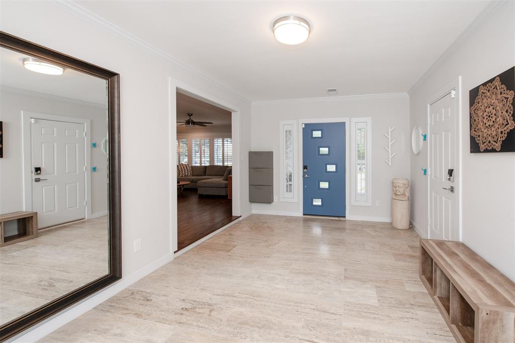 1403 Chantilly Lane, Houston, Texas image 4