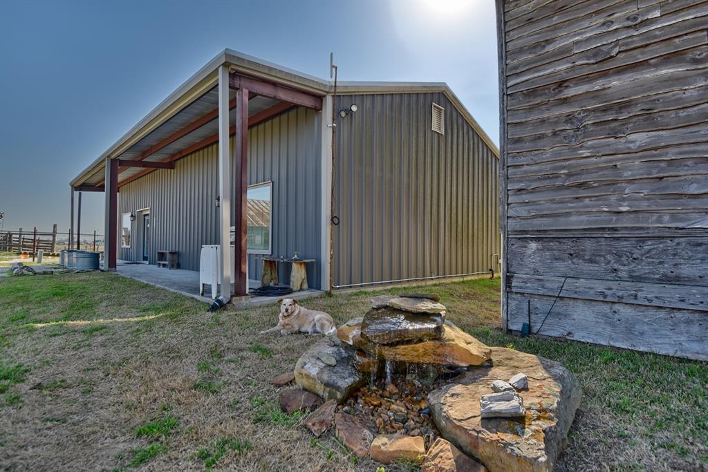 2645 Kallus Road, La Grange, Texas image 5