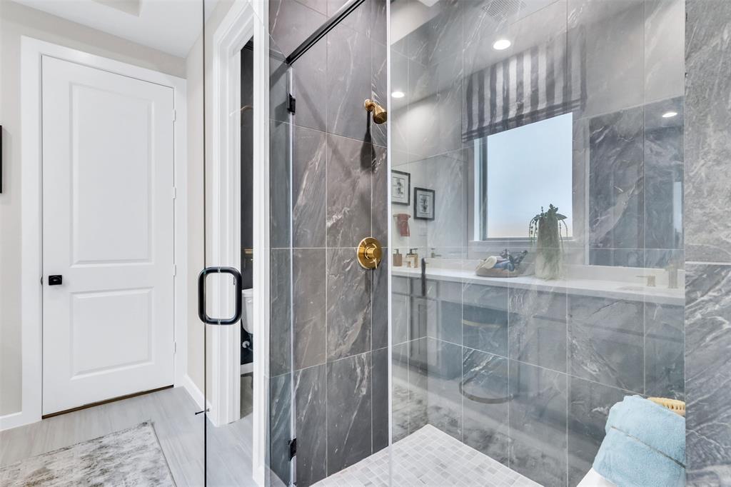 5315 Majestic Court, Manvel, Texas image 16