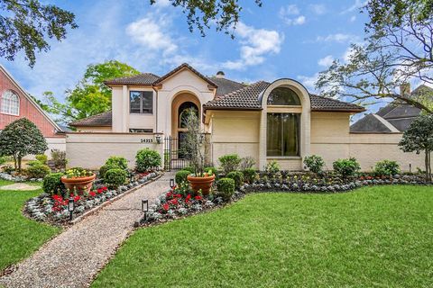 Single Family Residence in Houston TX 14315 Spring Maple Lane.jpg
