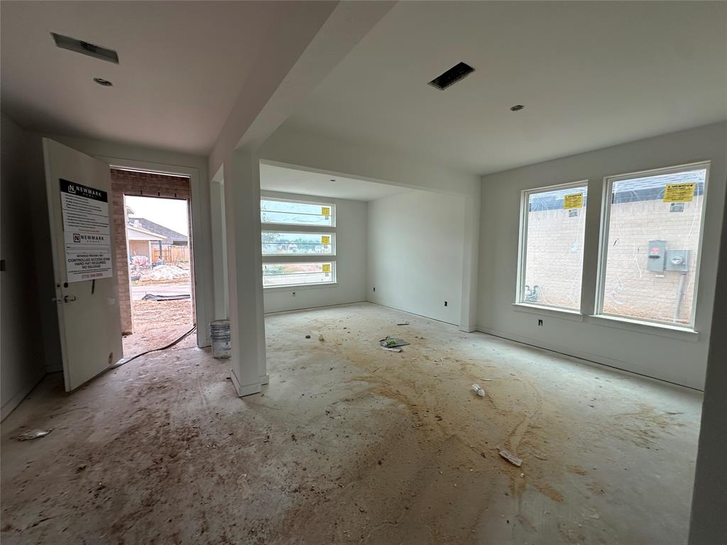 1339 Watermont Drive, Missouri City, Texas image 3
