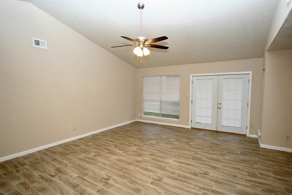 25111 Holyoke Lane, Spring, Texas image 4