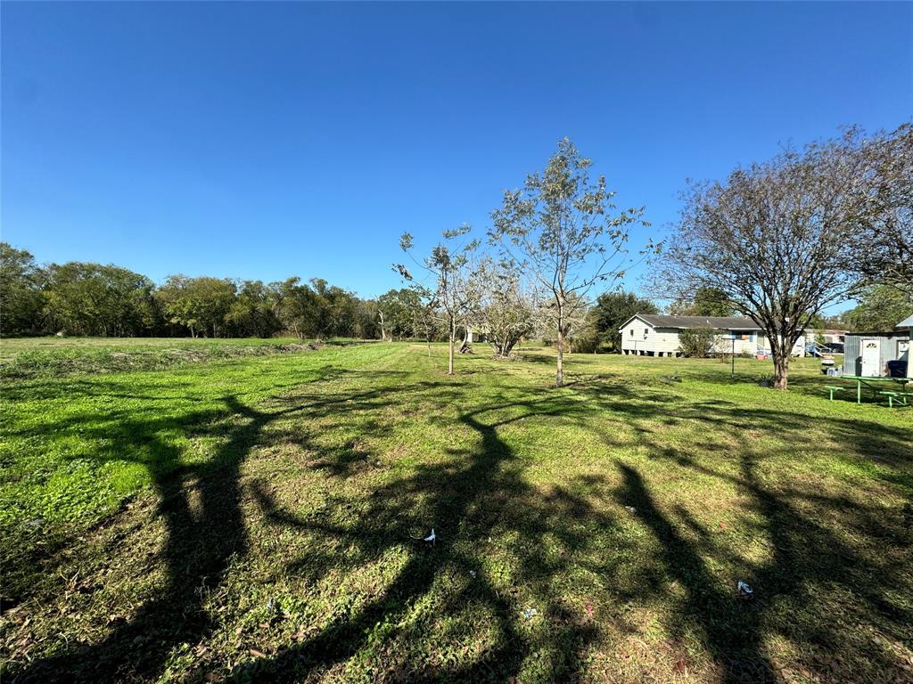 506 2nd Street, Eagle Lake, Texas image 7