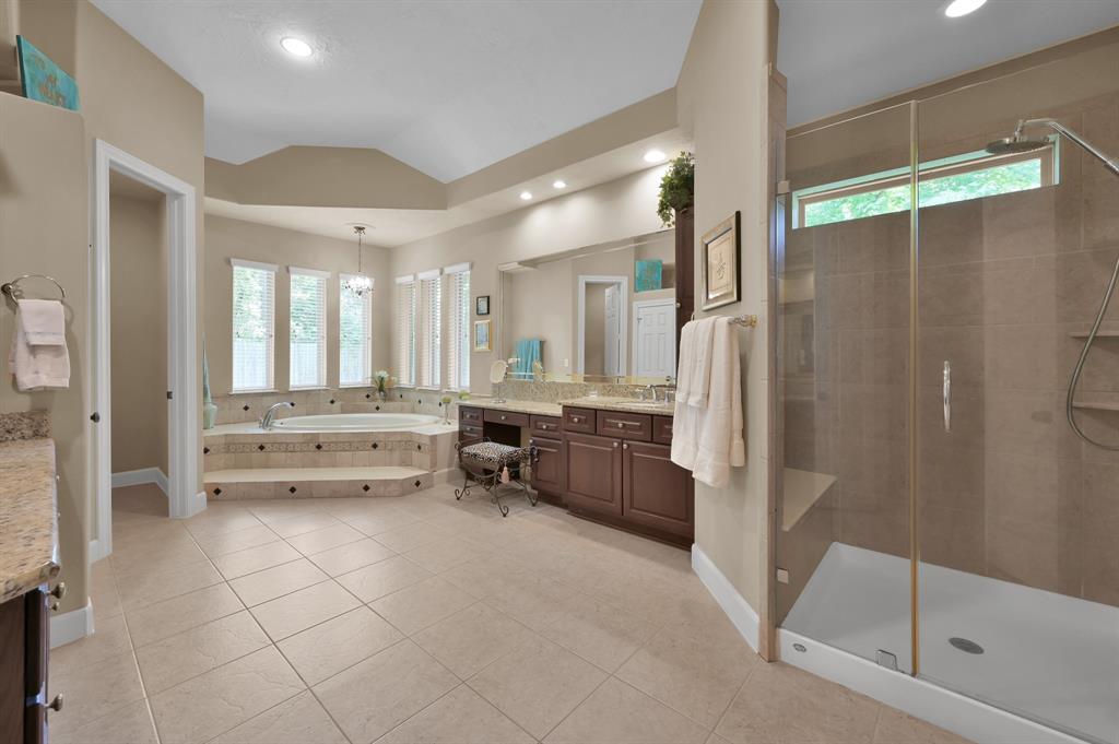 13273 Royal Ridge Rdg, Conroe, Texas image 21