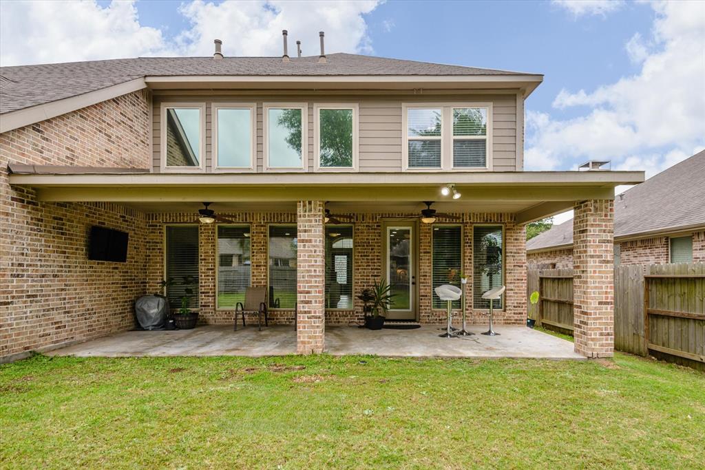 16815 Bornish Hill Court, Humble, Texas image 37