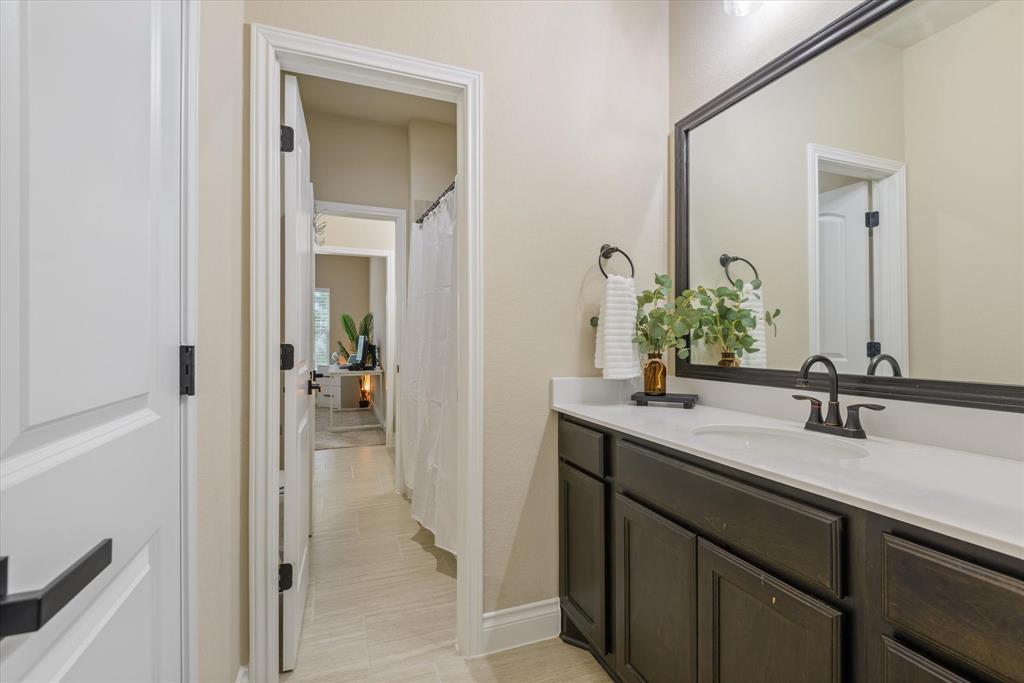 16815 Bornish Hill Court, Humble, Texas image 33