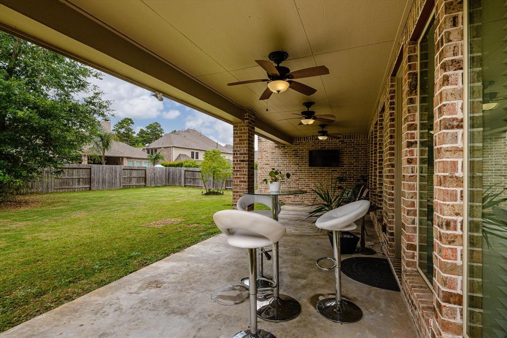 16815 Bornish Hill Court, Humble, Texas image 38