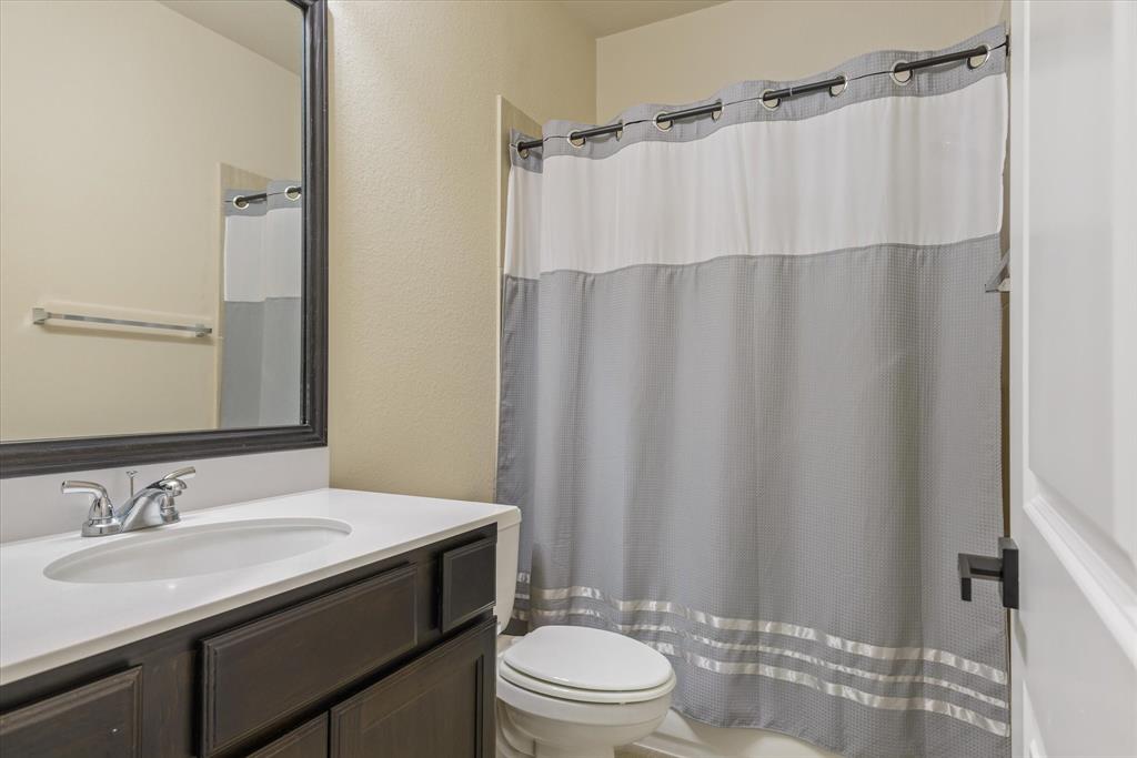 16815 Bornish Hill Court, Humble, Texas image 31