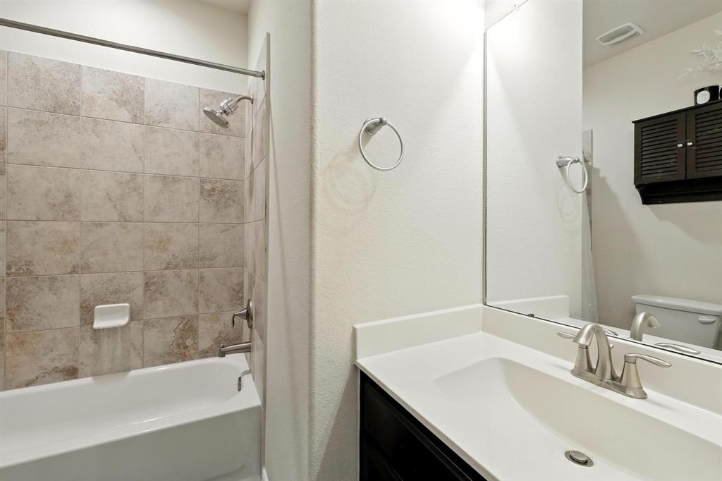 15226 Loys Coves Court, Humble, Texas image 21