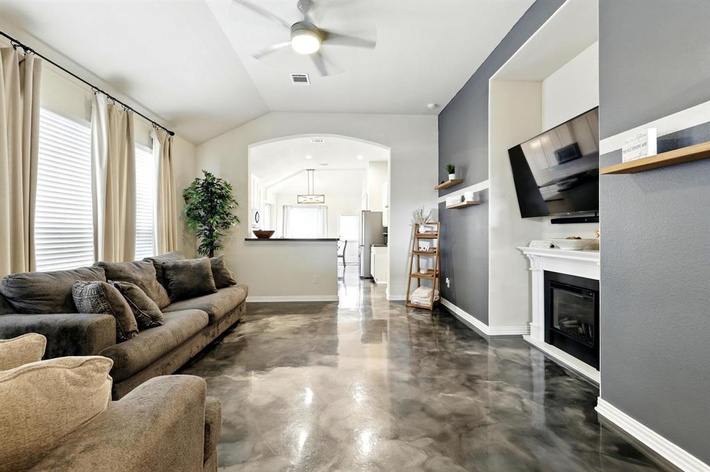 15226 Loys Coves Court, Humble, Texas image 5