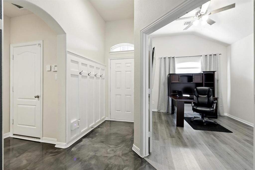 15226 Loys Coves Court, Humble, Texas image 3