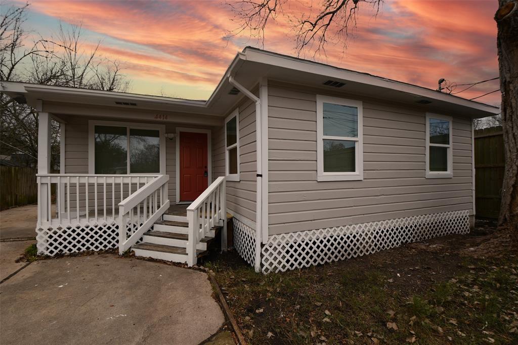 4414 6th Street, Bacliff, Texas image 1