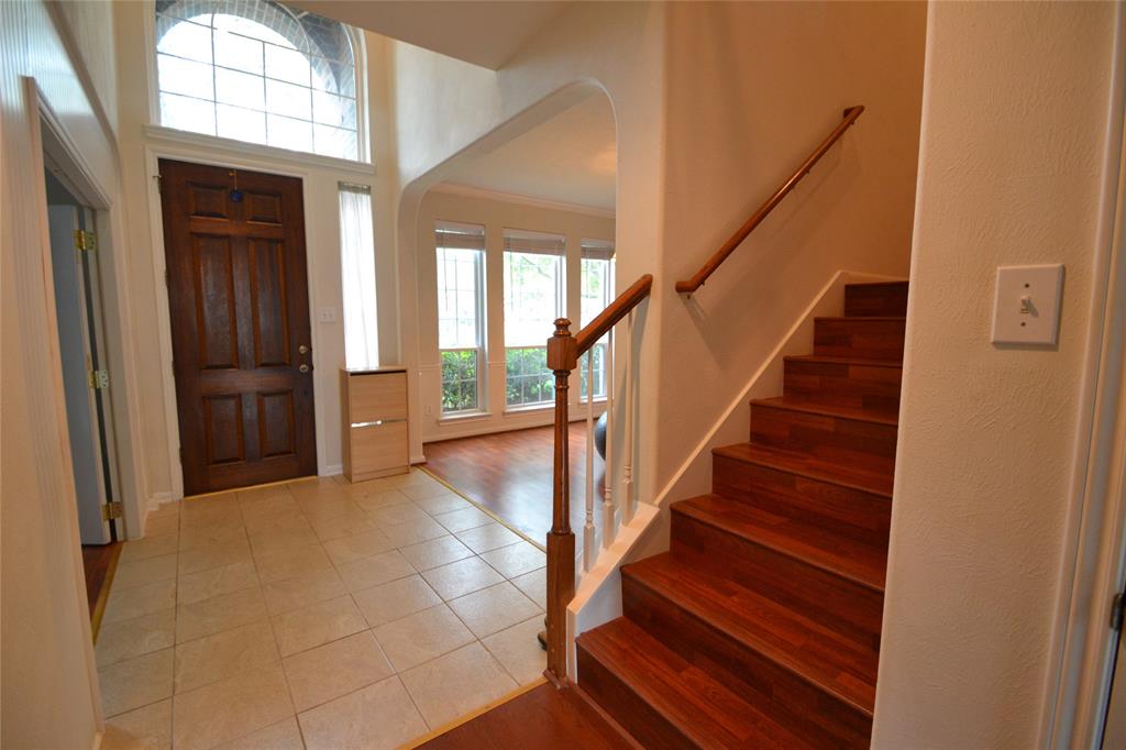 12110 Laurel Court, Stafford, Texas image 8