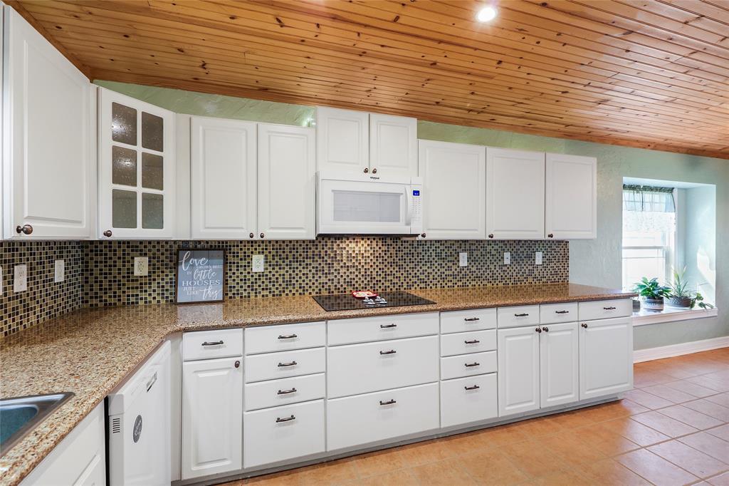 1720 Dahlstrom Road, Alvin, Texas image 10
