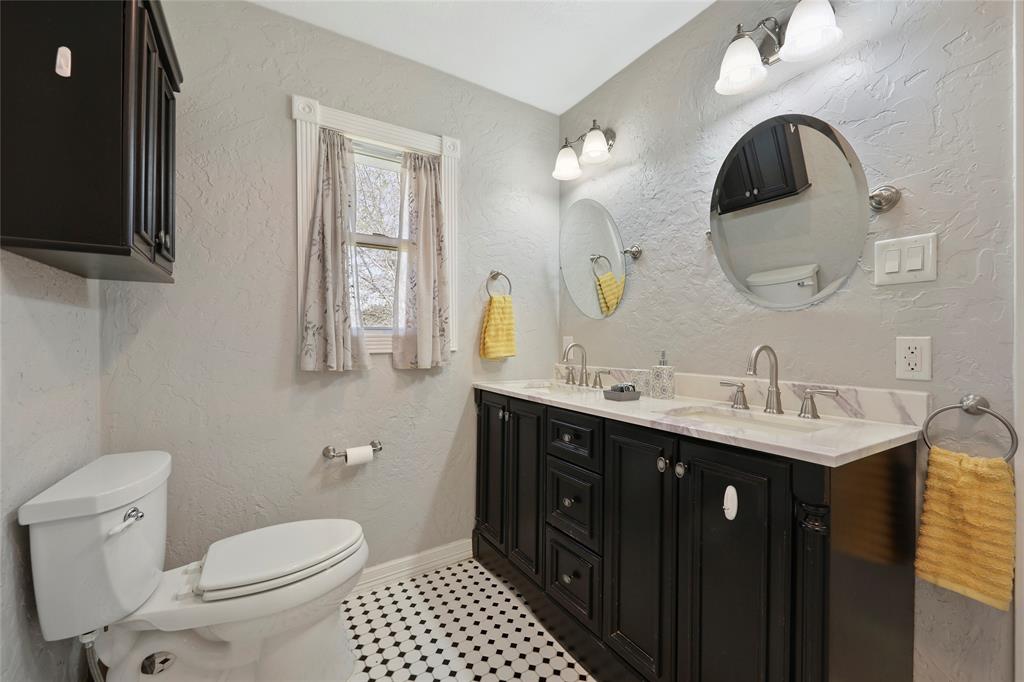 1720 Dahlstrom Road, Alvin, Texas image 22