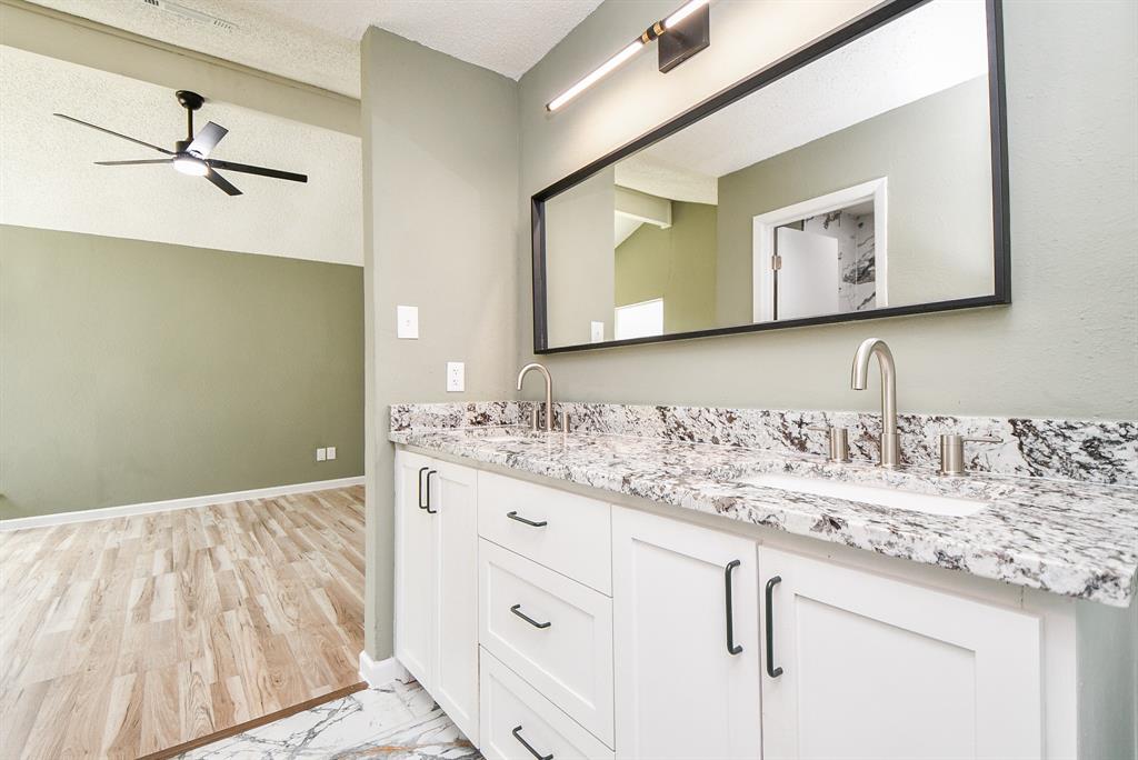 17022 Quail Park Drive, Houston, Texas image 27