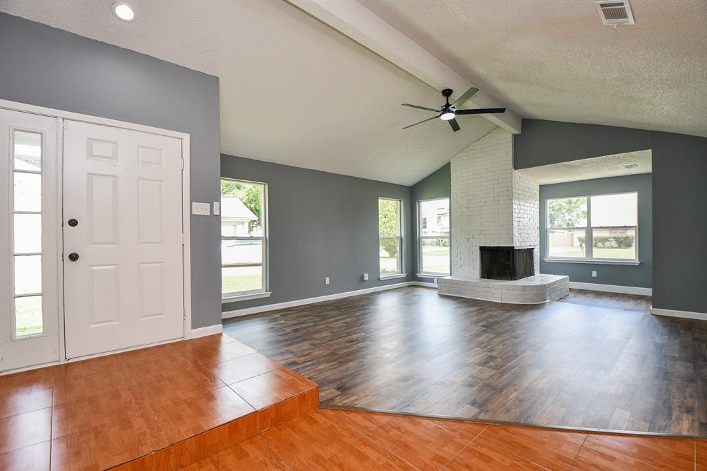 17022 Quail Park Drive, Houston, Texas image 5