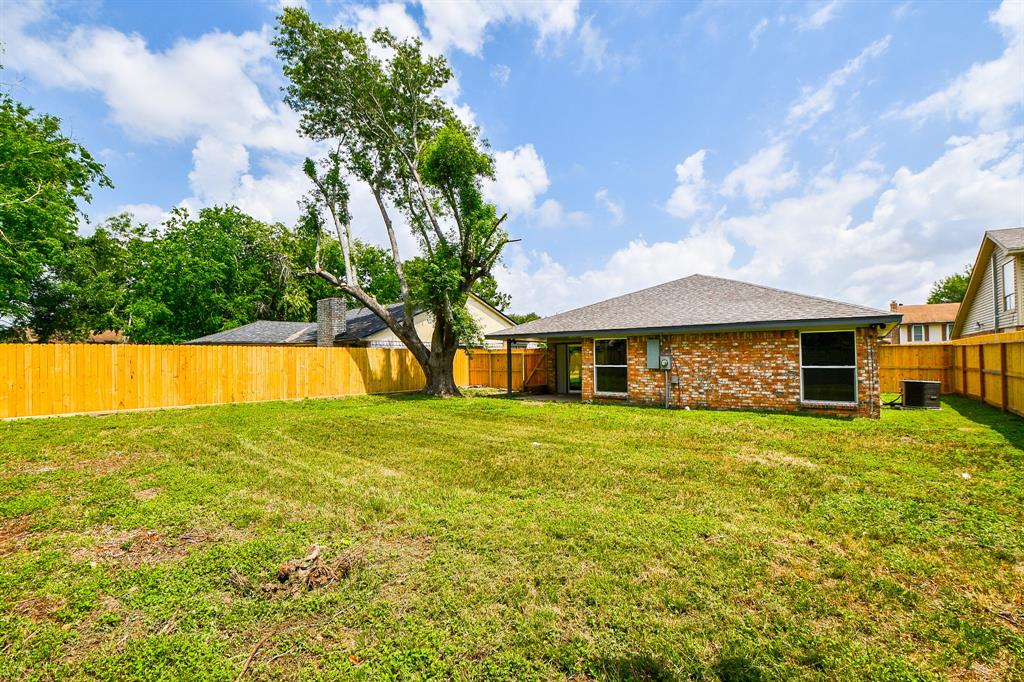 17022 Quail Park Drive, Houston, Texas image 31