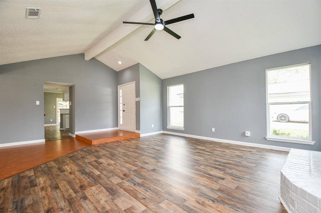 17022 Quail Park Drive, Houston, Texas image 7