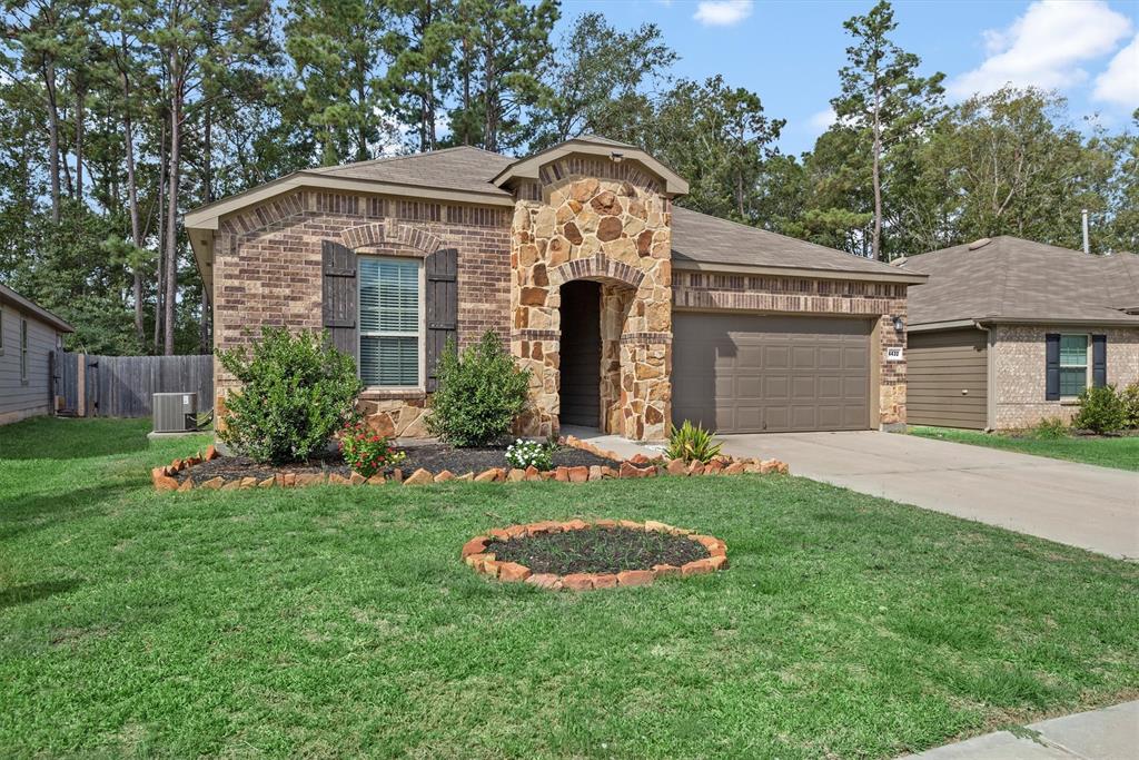 4432 Longleaf Timbers Court, Conroe, Texas image 3