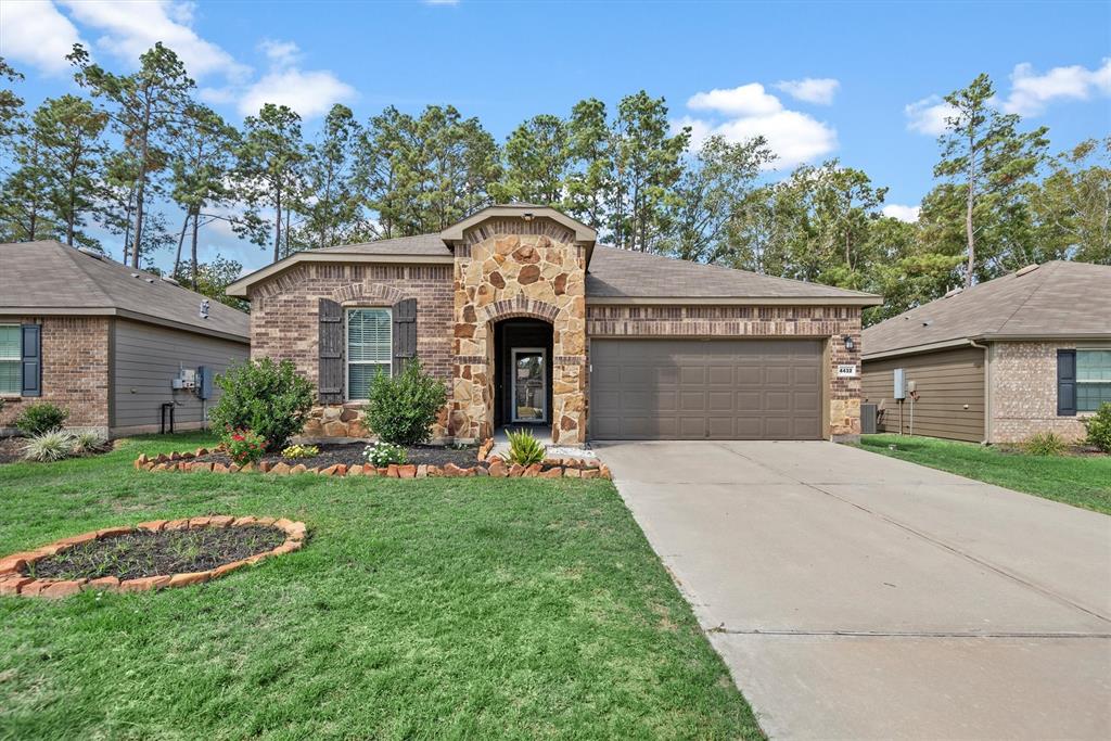 4432 Longleaf Timbers Court, Conroe, Texas image 5