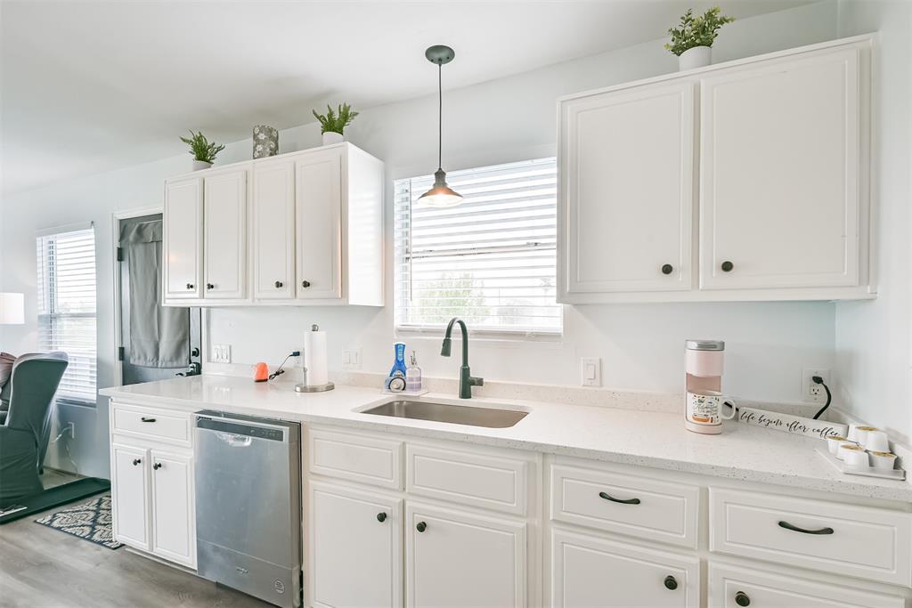 1004 20th Street, Dickinson, Texas image 25