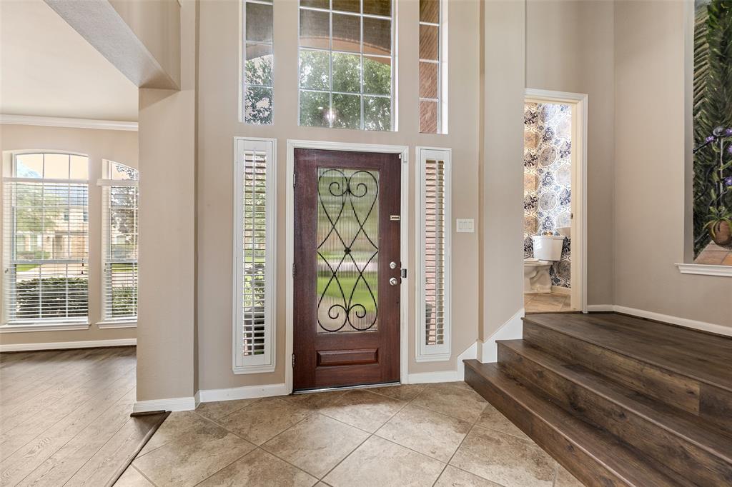 2215 Dali Lane