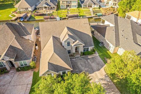 A home in Conroe