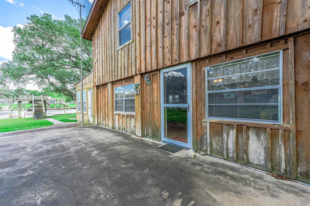 875 Private Road 652, Sargent, Texas image 21