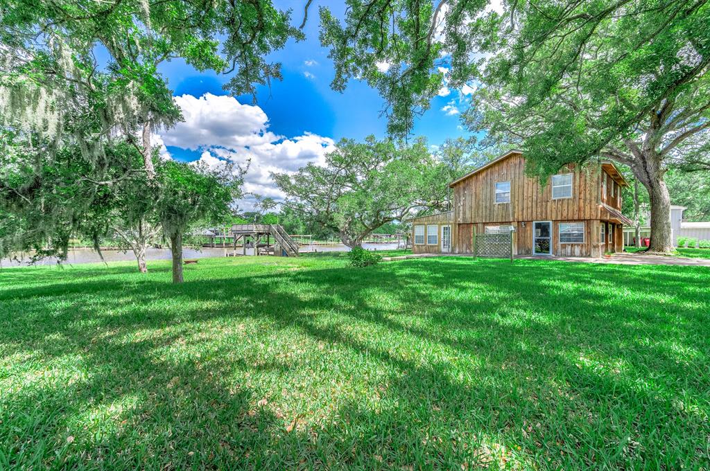 875 Private Road 652, Sargent, Texas image 20
