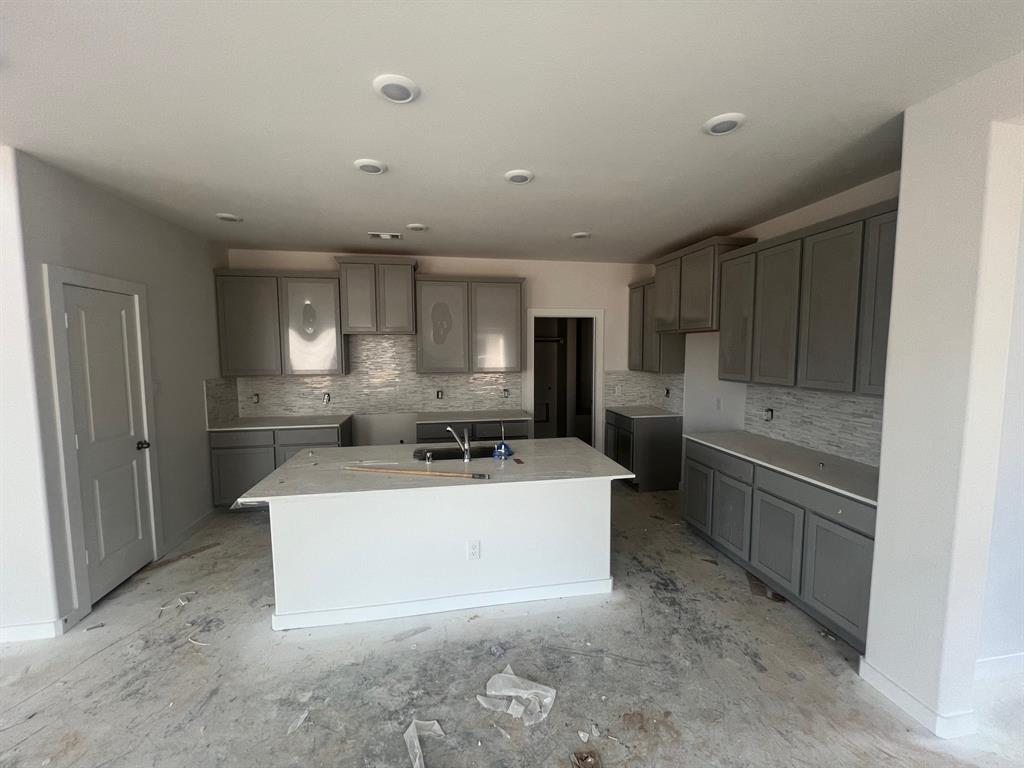 332 Gambels Quail Road, Waller, Texas image 3
